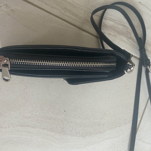 Bugatti small leather 100% cross bag for phone, wallet Brand New - Picture 5 of 5